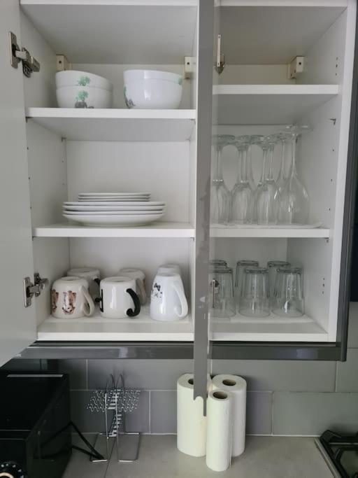 Luxury One Bedroom Flat Лондон Экстерьер фото